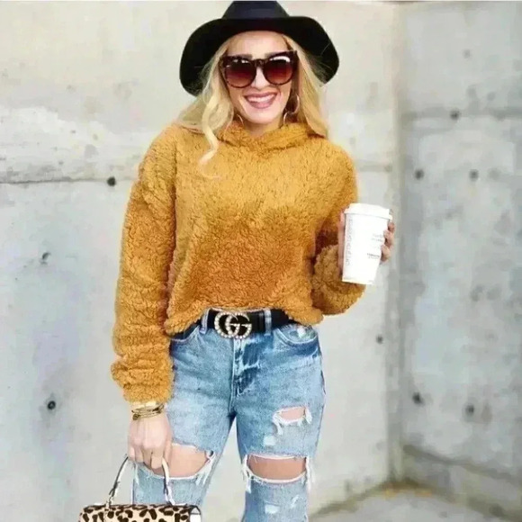 CASUAL DOLLS Ultra Soft Faux Fur Hoodie Top - Picture 7 of 9